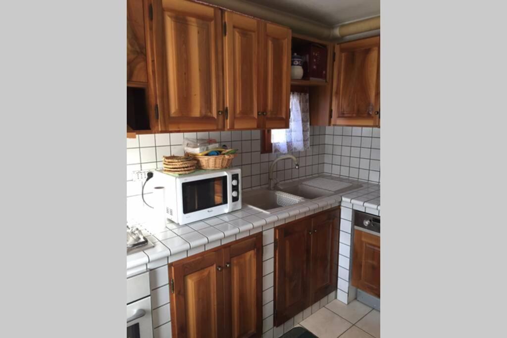 Appartamento Con Parcheggio Pubblico Sotto Casa Saint-Vincent Buitenkant foto